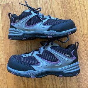 Danner 12212 Springfield Low Ankle Boot Women’s 7M Gray Purple Metal Free NIB